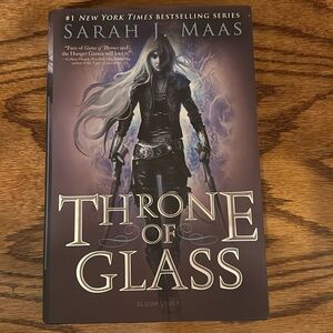 Throne of Glass (Throne of Glass series) Hardcover by Sarah J. Maas